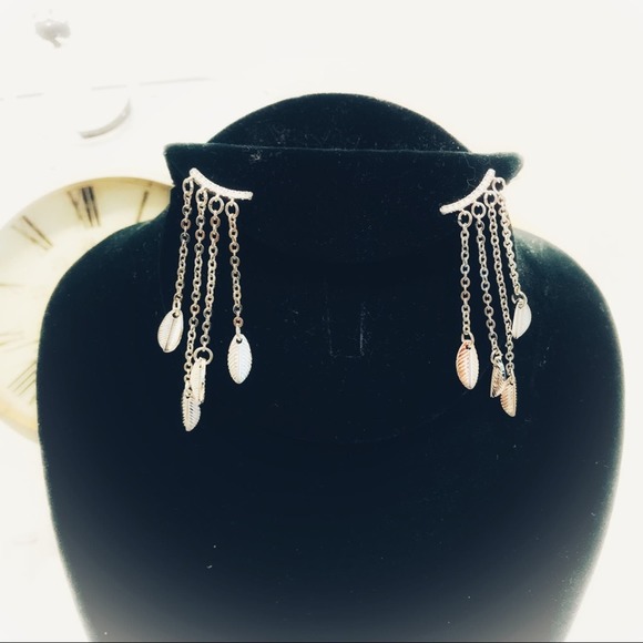 Danielle Nicole Boho Crawler Earrings Leaf Dangle Rhinestone Festival NWT - Picture 5 of 7